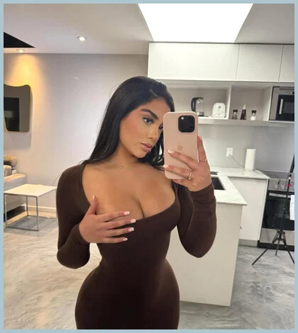 Sarah gallery photo 1