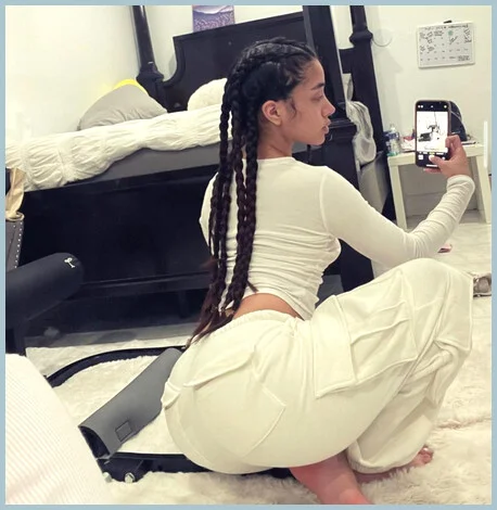 Hanna gallery photo 1