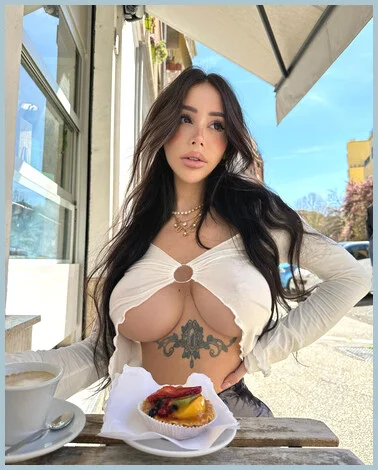 Regiie gallery photo 1