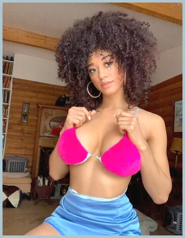 Maya gallery photo 1