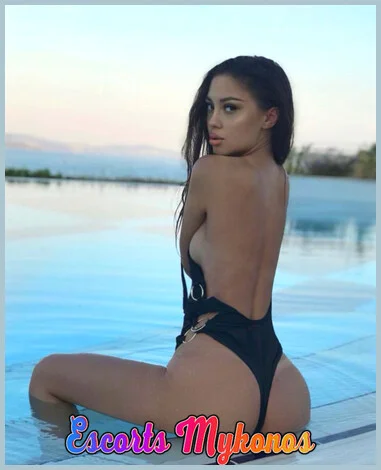 Zlata Hadid Famous Models Mykonos Ladys model