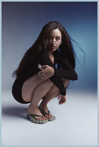 Lara gallery photo 1