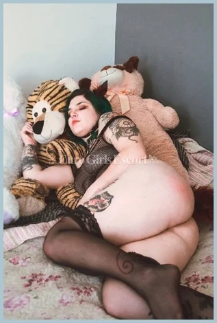 Juana Stone gallery photo 1