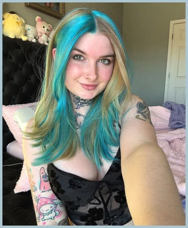 Eliana rose gallery photo 2