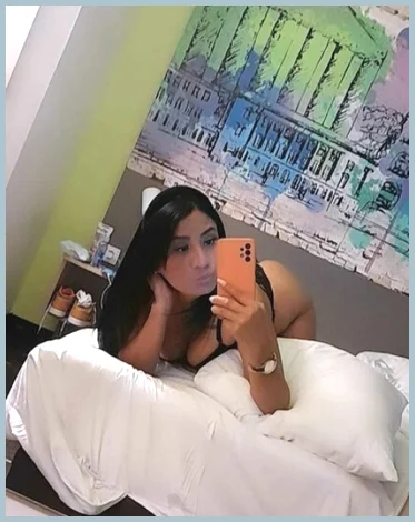 Josiane13 gallery photo 2