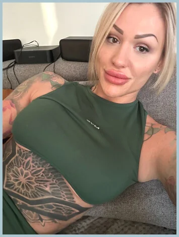 Dylan gallery photo 2