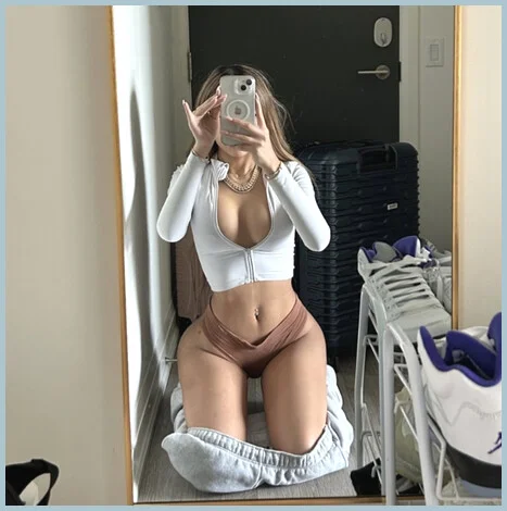 Emma gallery photo 2