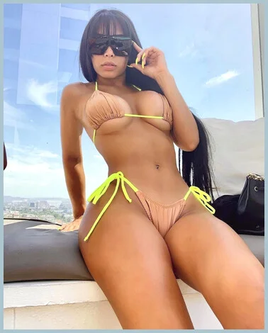 Estelle gallery photo 1