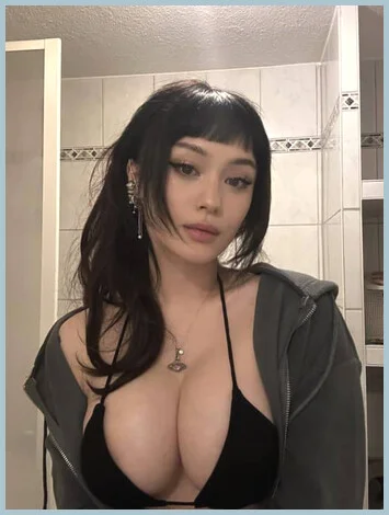 Enny gallery photo 1