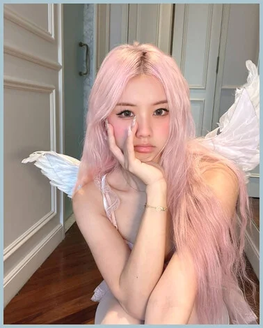 Rihanna gallery photo 1