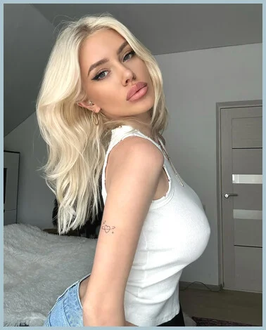 Lilya gallery photo 1