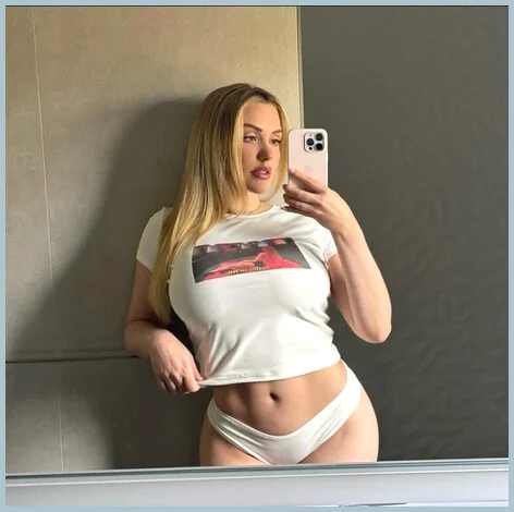 Racheal gallery photo 1