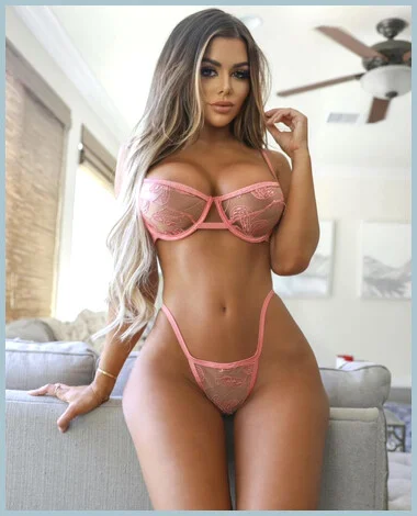 Betty gallery photo 1