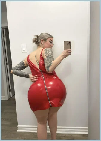 KRYSTINA THE REAL gallery photo 1