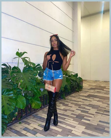 Annik gallery photo 1