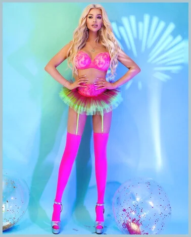 Lucya gallery photo 2