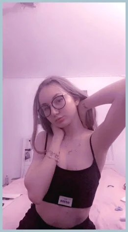 elisa gallery photo 2