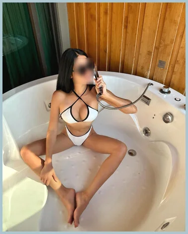 Roksana gallery photo 2