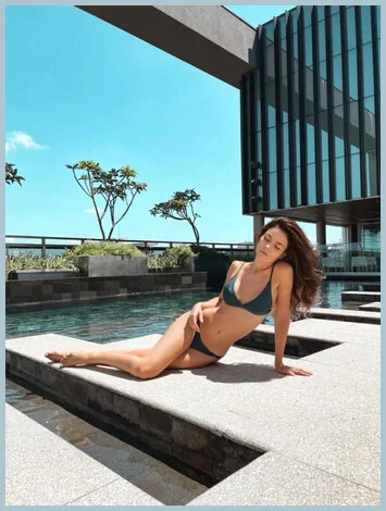 Monica gallery photo 2