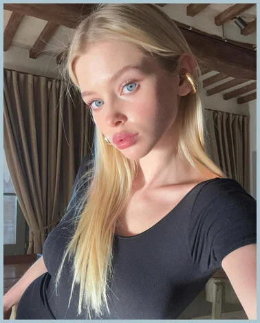 Liliane gallery photo 2