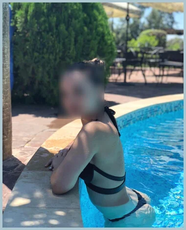 Dina gallery photo 2