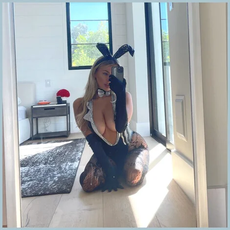 Sarah gallery photo 2