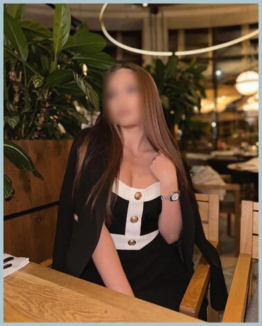 Luisa gallery photo 2