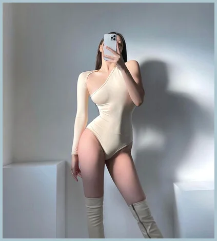 Natasha gallery photo 2