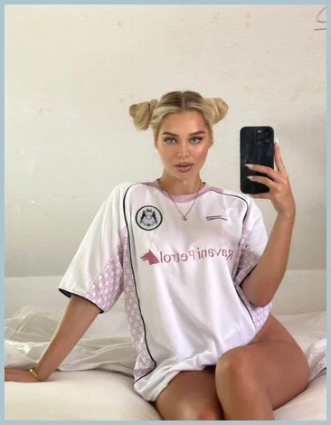 Urielle gallery photo 1