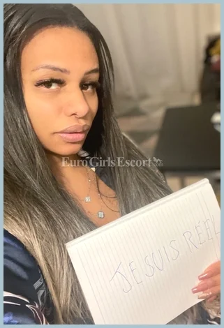 Bruninha Ladys model