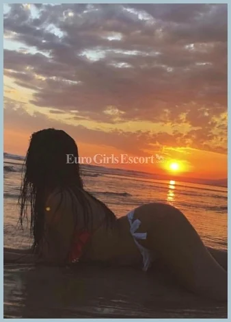 Patricia Santos Ladys model