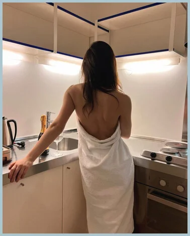 Izabella gallery photo 1