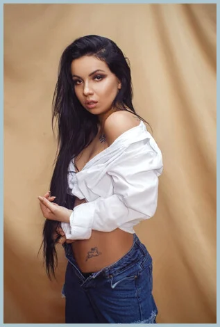 Sonya gallery photo 1