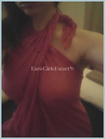 Karolina Masaz gallery photo 1