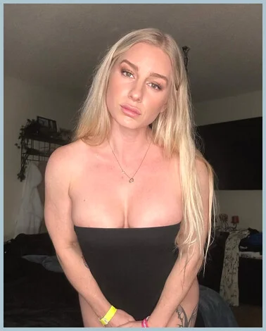 Camilla gallery photo 2