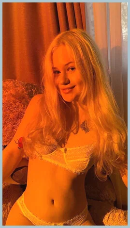 Maria gallery photo 2