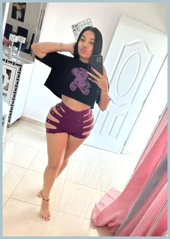 Amelia gallery photo 1