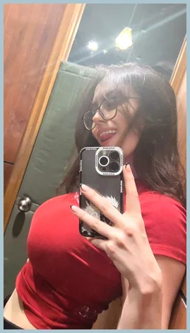 Lady green gallery photo 2