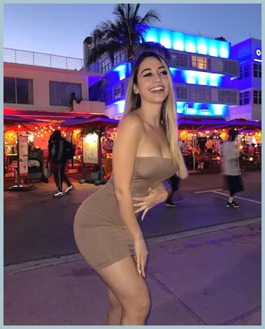 Sandra gallery photo 2