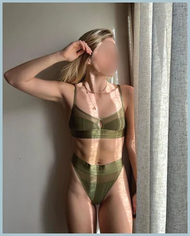 Zoya gallery photo 1