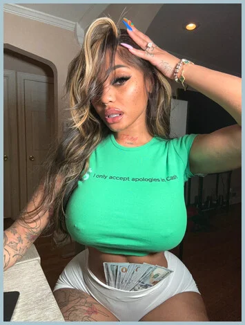 Mona gallery photo 2