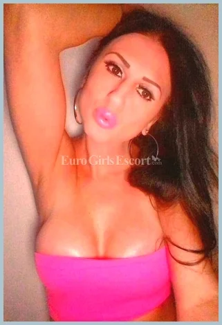 Ceca Shemale Ladys model