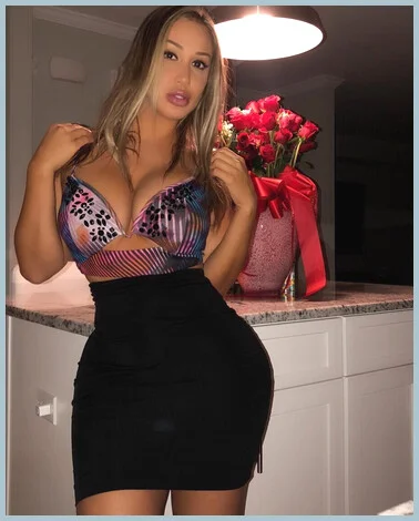 CINDY MARTELL gallery photo 1