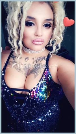 Dyana gallery photo 1