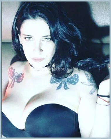 Itziar Amat gallery photo 1