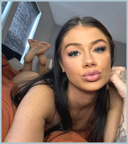 Anna gallery photo 1