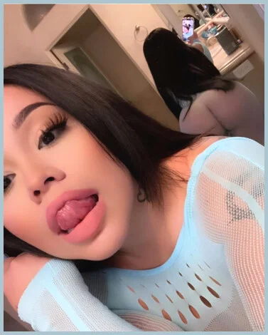 Elisa gallery photo 1