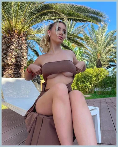 Mary gallery photo 2