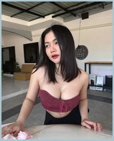 Luccy gallery photo 2