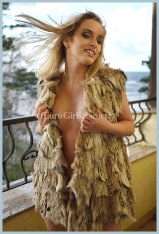 Sara 24 Vip Ladys model